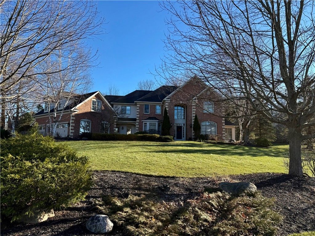 1 Latour, Fairport, NY 14450 Main Photo