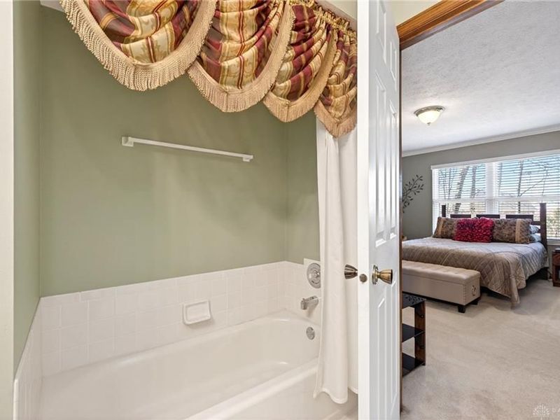 8767 Deer Valley Drive, Dayton, OH 45424 Photo 37