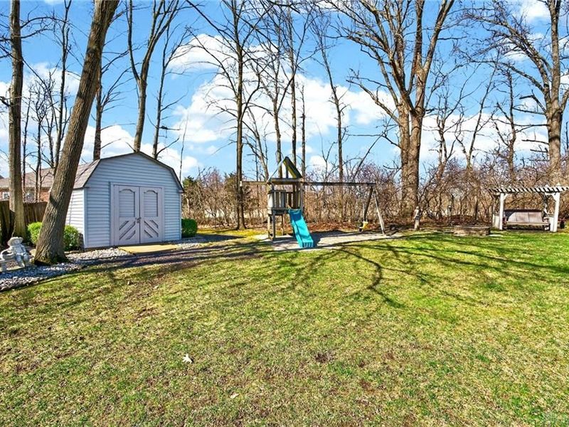 8767 Deer Valley Drive, Dayton, OH 45424 Photo 52