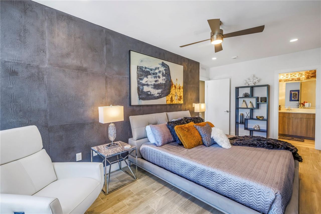 19816 Gulf Boulevard, Unit 201, Indian Shores, FL 33785 Photo