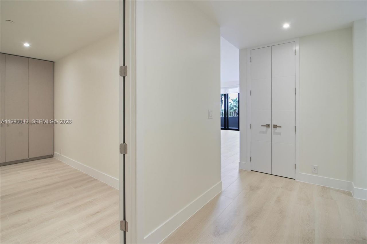 151 Crandon Blvd, Unit 540, Key Biscayne, FL 33149 Photo