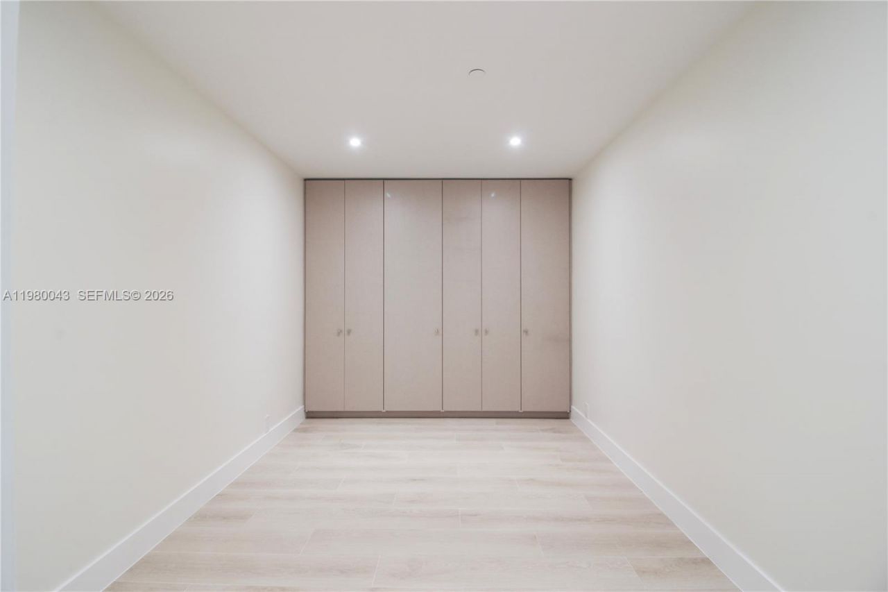 151 Crandon Blvd, Unit 540, Key Biscayne, FL 33149 Photo