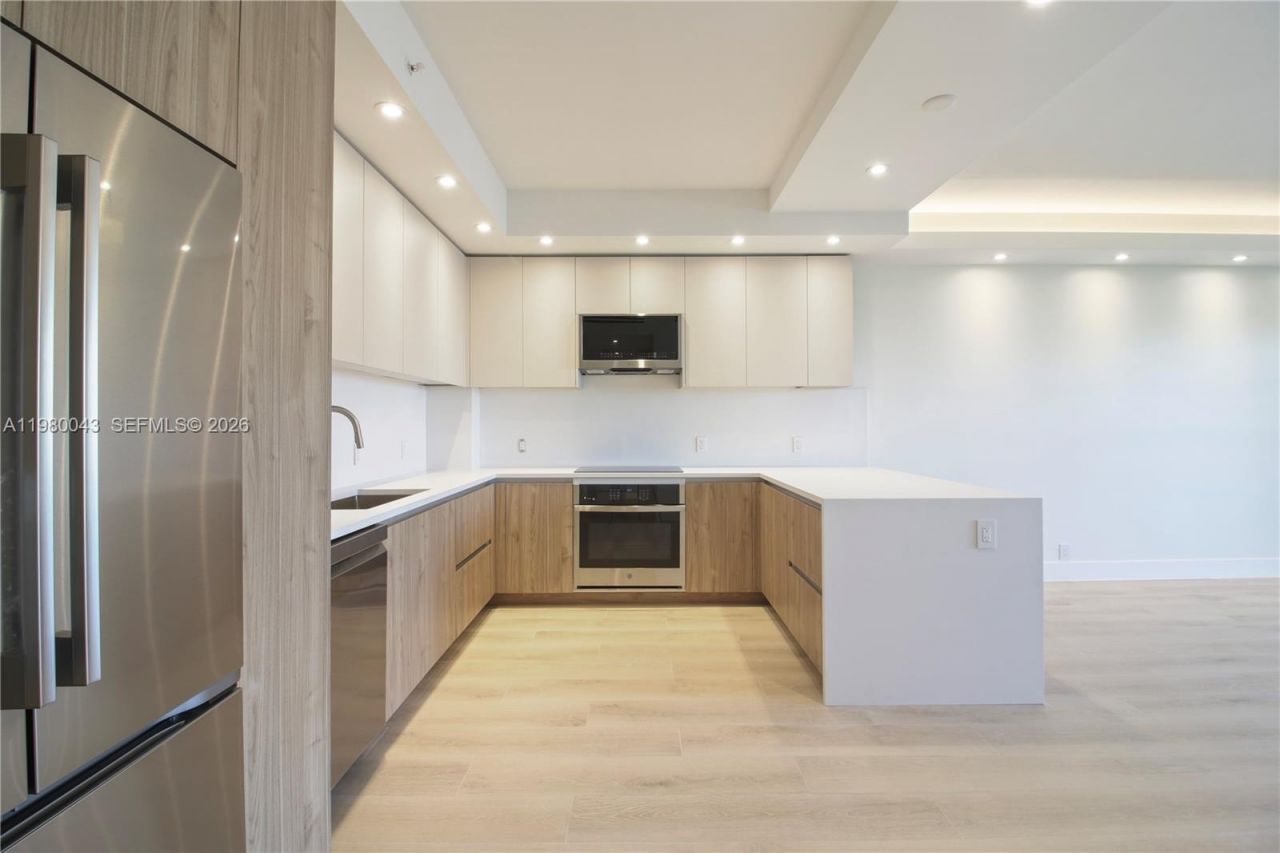 151 Crandon Blvd, Unit 540, Key Biscayne, FL 33149 Photo