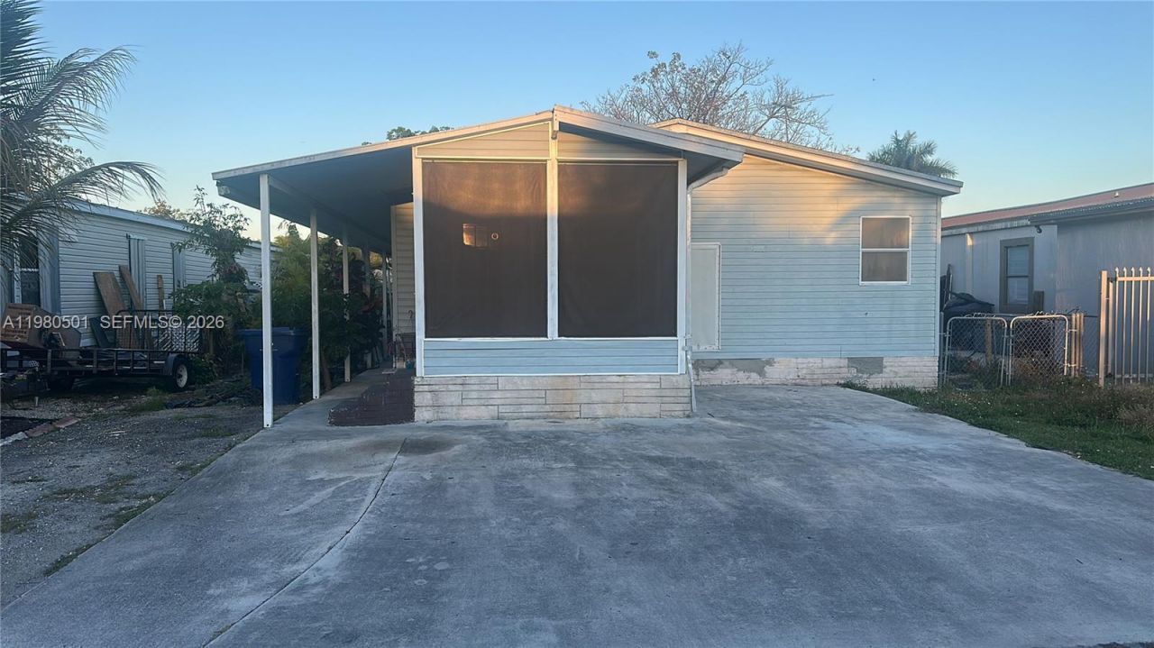 19800 SW 180th Ave Lot 266 , Miami, FL 33187 Photo