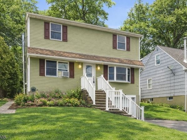 413 Wills Ave, Hopatcong, NJ 07874