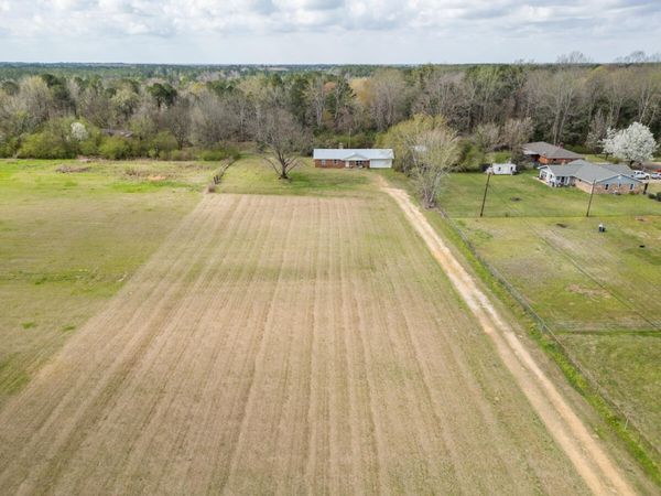 274 Hughes, Columbus, MS 39702