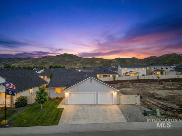 1440 Castle Way, Emmett, ID 83617