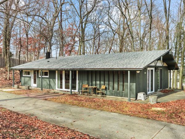 N1801 Birch Dr, Linn, WI 53147