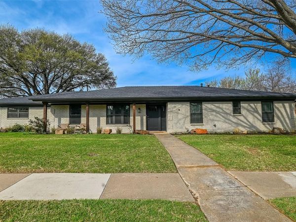 1701 Brown Trail, Hurst, TX 76054