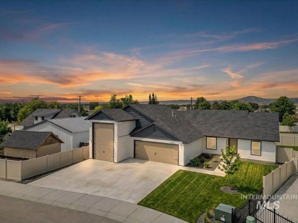 2508 E Crooked Creek Street, Emmett, ID 83617