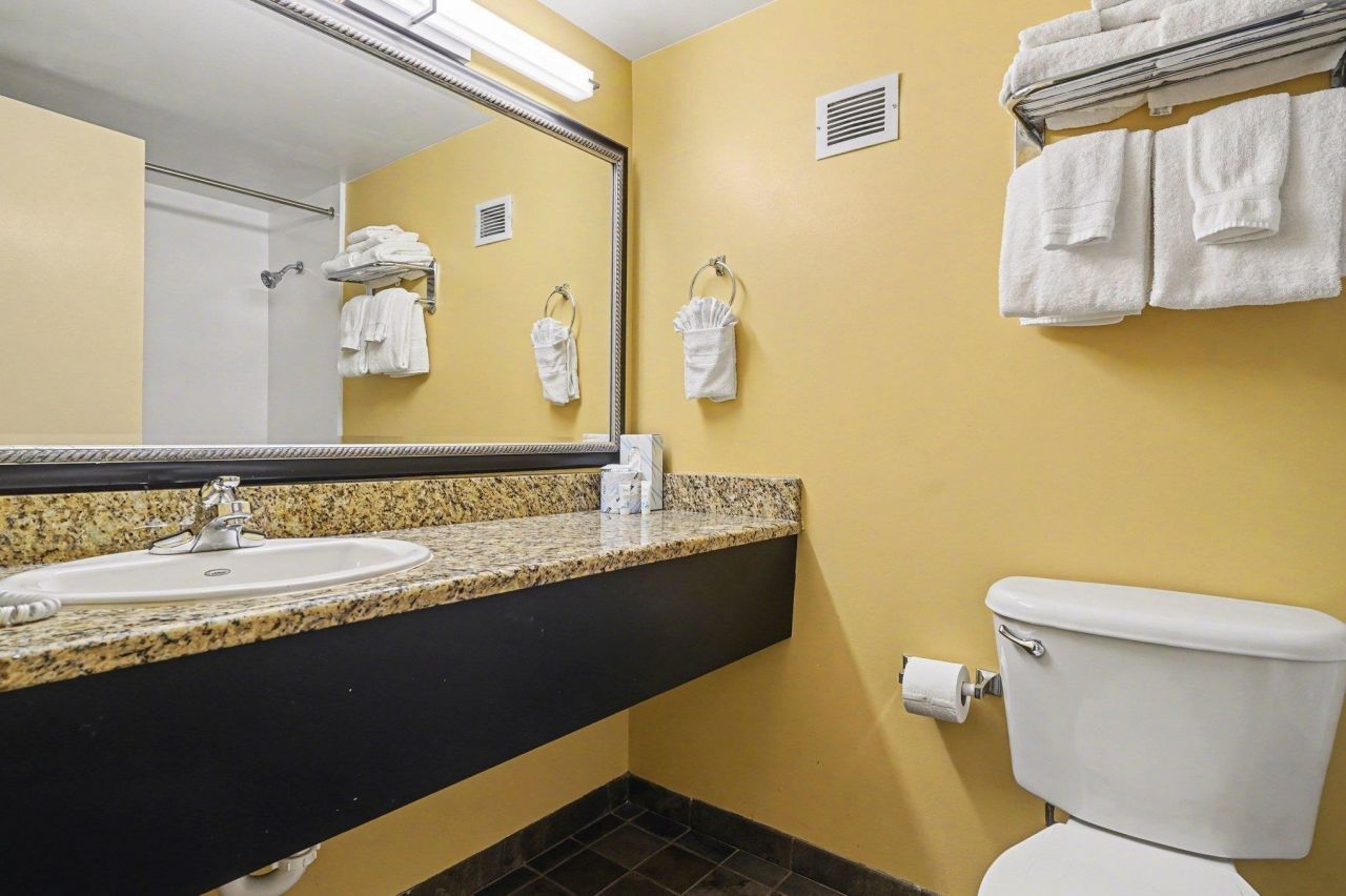 1501 S Ocean Blvd. Photo 13