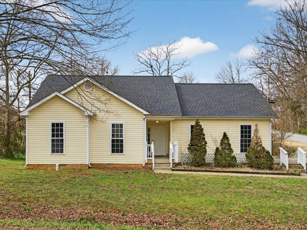 400 Melinda Dr , Clarksville, TN 37042