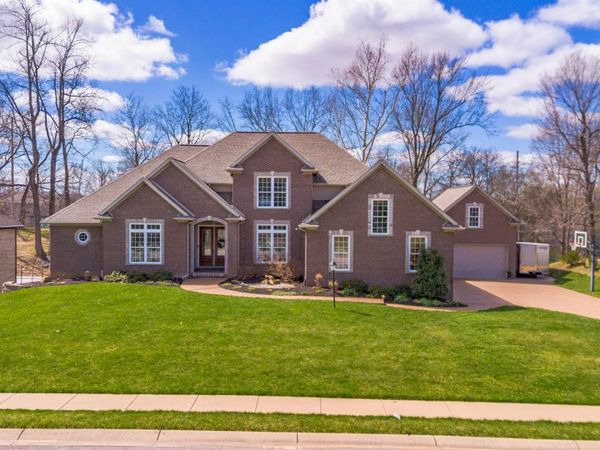 6177 Pembrooke Drive, Newburgh, IN 47630