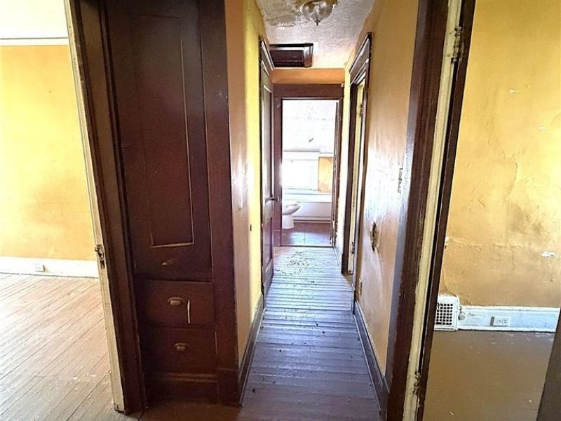 4368 E 156th Street, Cleveland, OH 44128 Photo 14