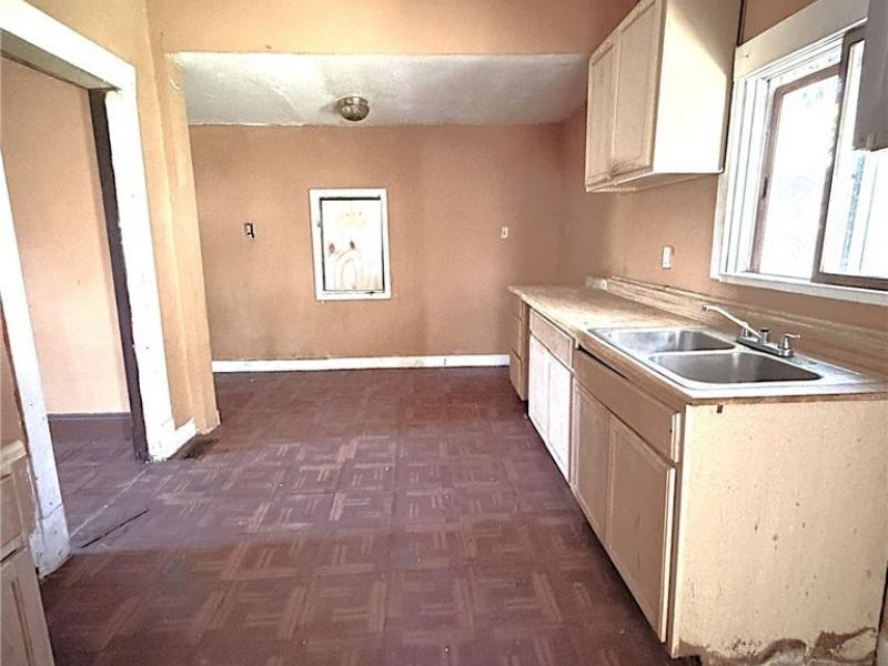 4368 E 156th Street, Cleveland, OH 44128 Photo 5