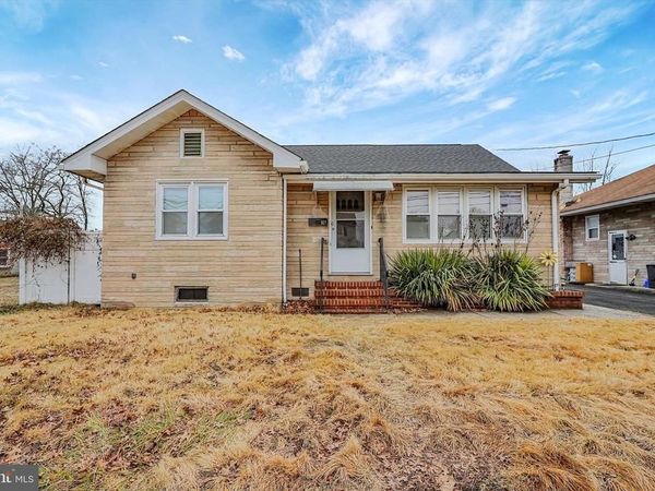 827 OLIVE STREET, ROEBLING, NJ 08554