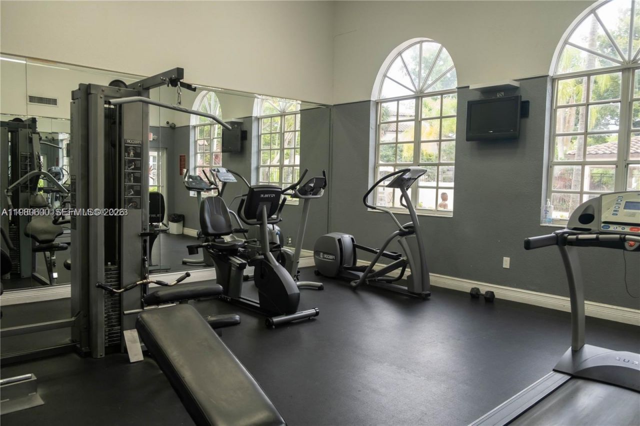 9945 Nob Hill Pl, Unit 9945, Sunrise, FL 33351 Photo