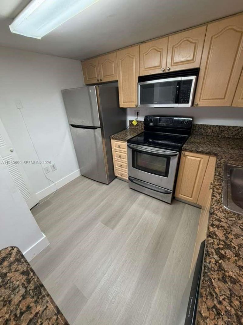 9945 Nob Hill Pl, Unit 9945, Sunrise, FL 33351 Photo