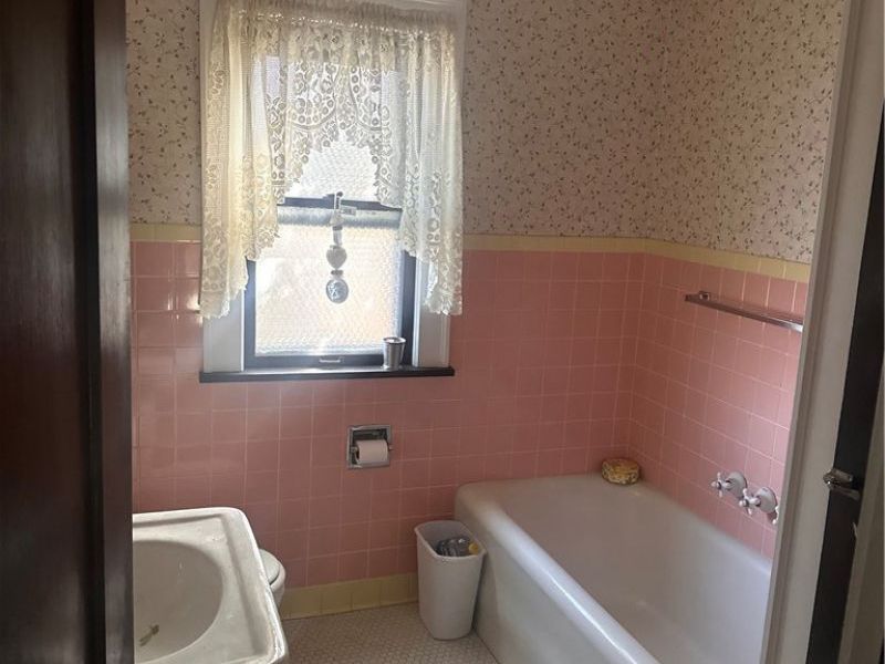 4846 Edgepark Drive, Garfield Heights, OH 44125 Photo 14