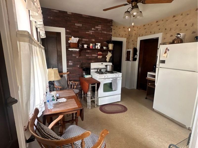 4846 Edgepark Drive, Garfield Heights, OH 44125 Photo 5