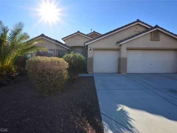9265 Gentle Cascade Avenue, Las Vegas, NV 89178
