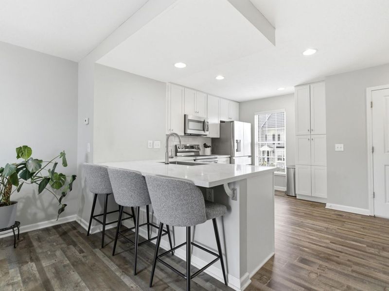 5282 Royal Arch Cascade Drive, Dublin, OH 43016 Photo 8