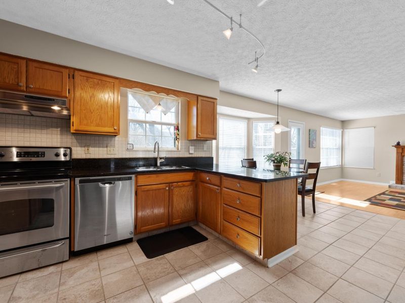 627 Ozem Gardner Way, Westerville, OH 43081 Photo 15