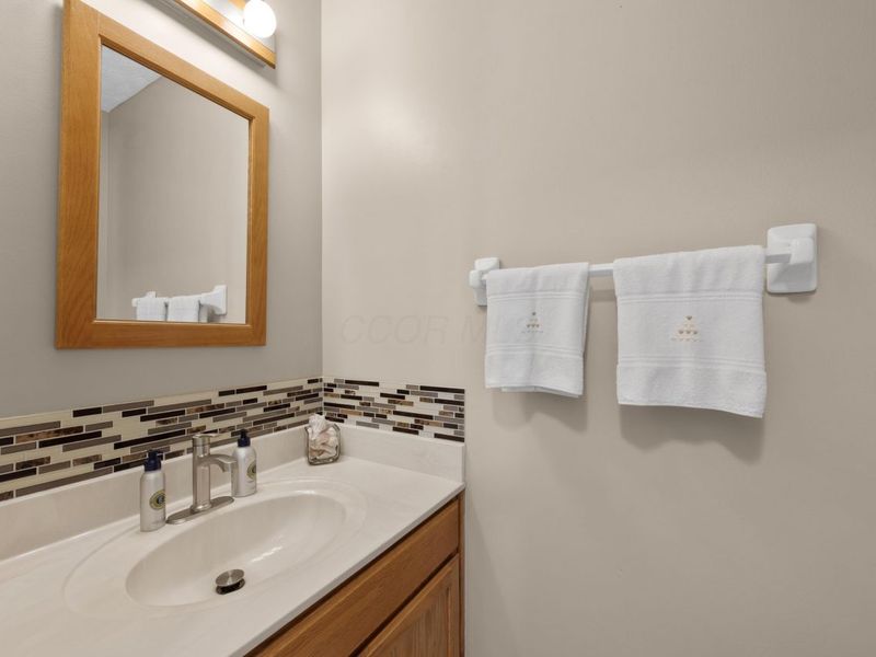 627 Ozem Gardner Way, Westerville, OH 43081 Photo 26