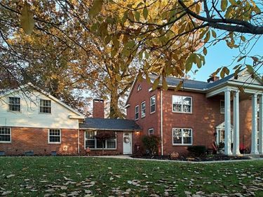 100 Maple Shade Drive, Marietta, OH 45750