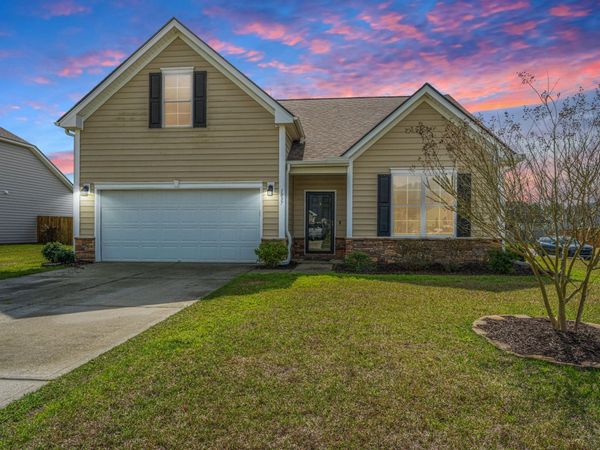 1037 Bridlewood Farms Parkway, Ridgeville, SC 29472
