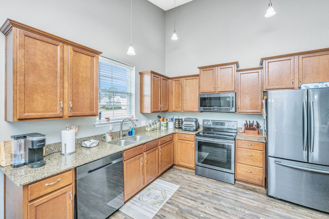 1037 Bridlewood Farms Parkway Photo 10