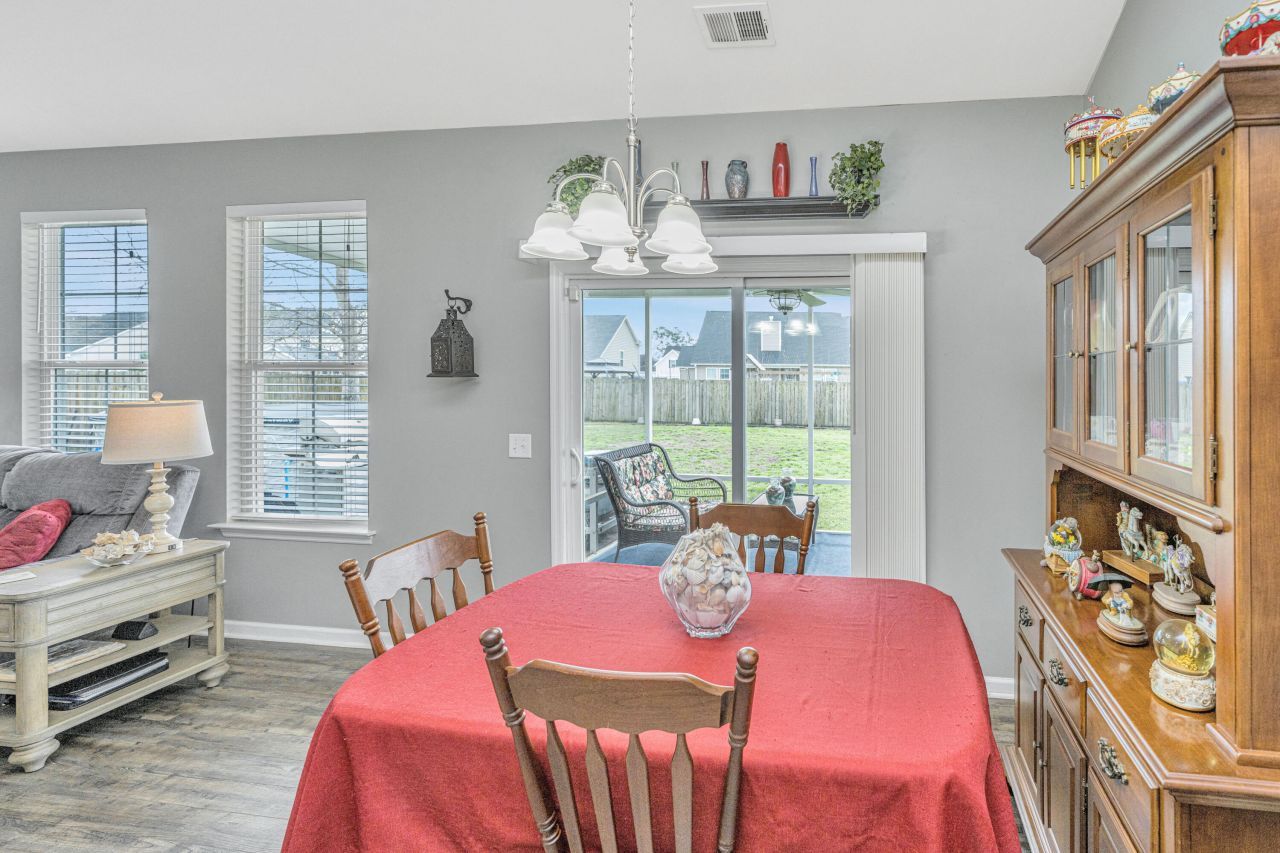 1037 Bridlewood Farms Parkway Photo 13