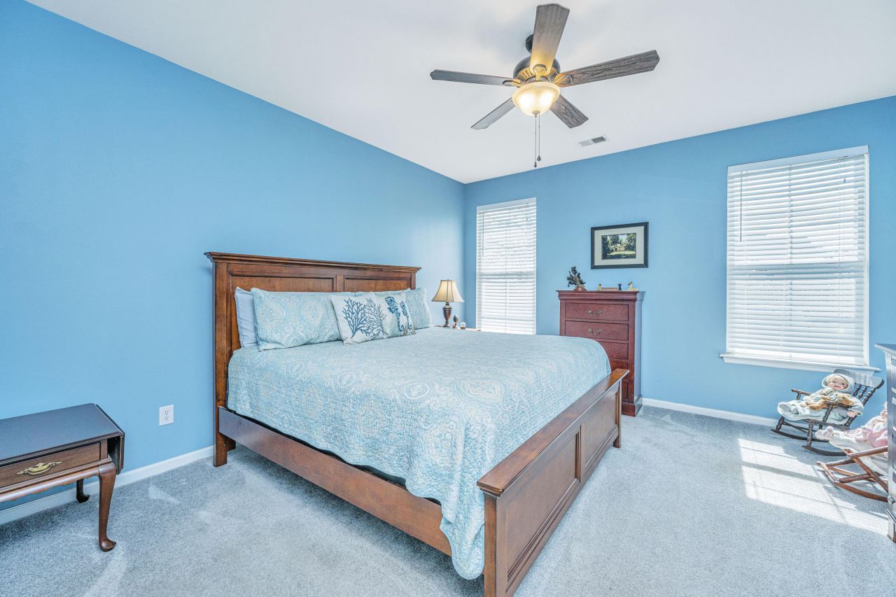 1037 Bridlewood Farms Parkway Photo 15