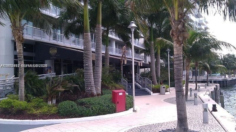 690 SW 1st Ct, Unit 1121, Miami, FL 33130 Photo