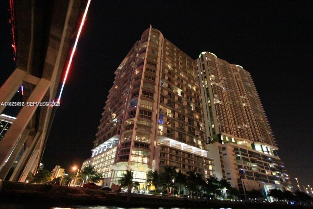 690 SW 1st Ct, Unit 1121, Miami, FL 33130 Photo