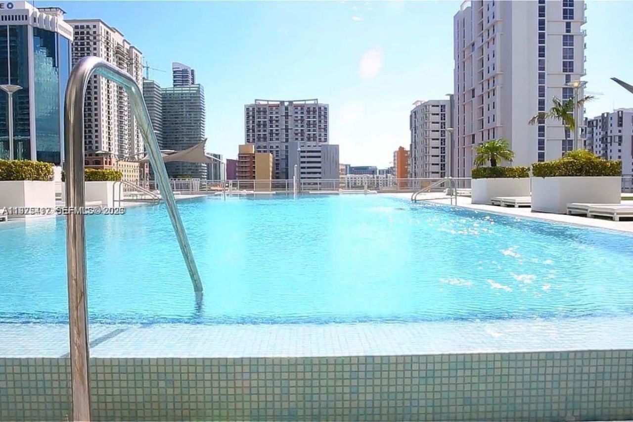 690 SW 1st Ct, Unit 1121, Miami, FL 33130 Photo