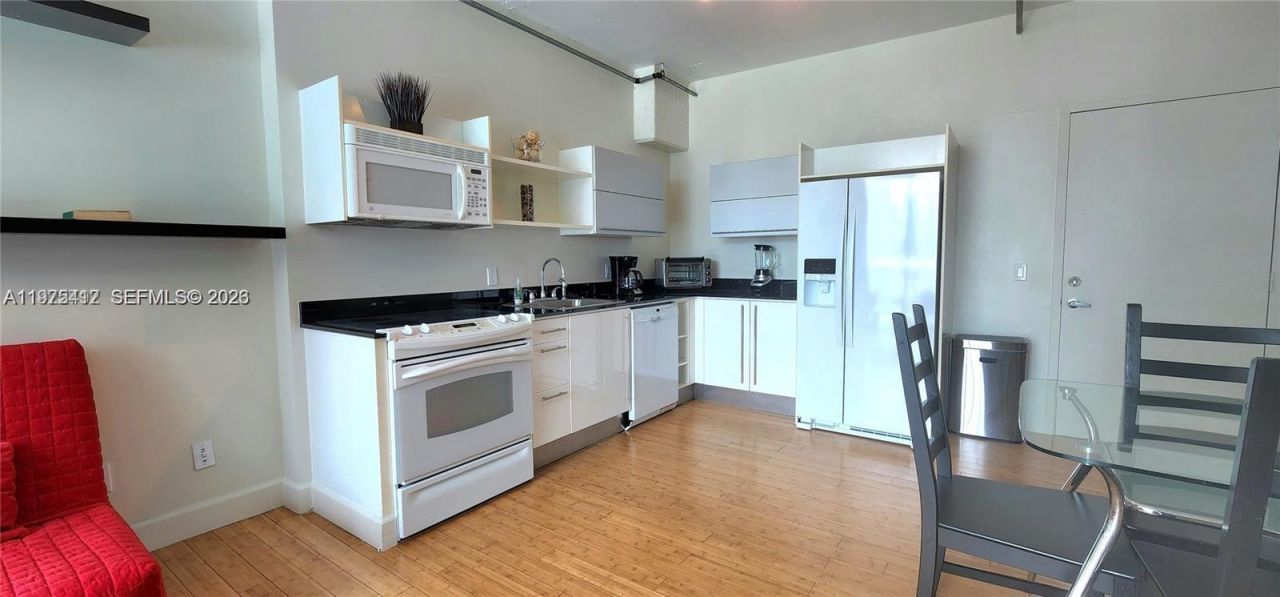 690 SW 1st Ct, Unit 1121, Miami, FL 33130 Photo