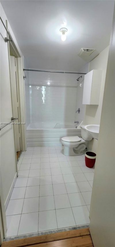 690 SW 1st Ct, Unit 1121, Miami, FL 33130 Photo