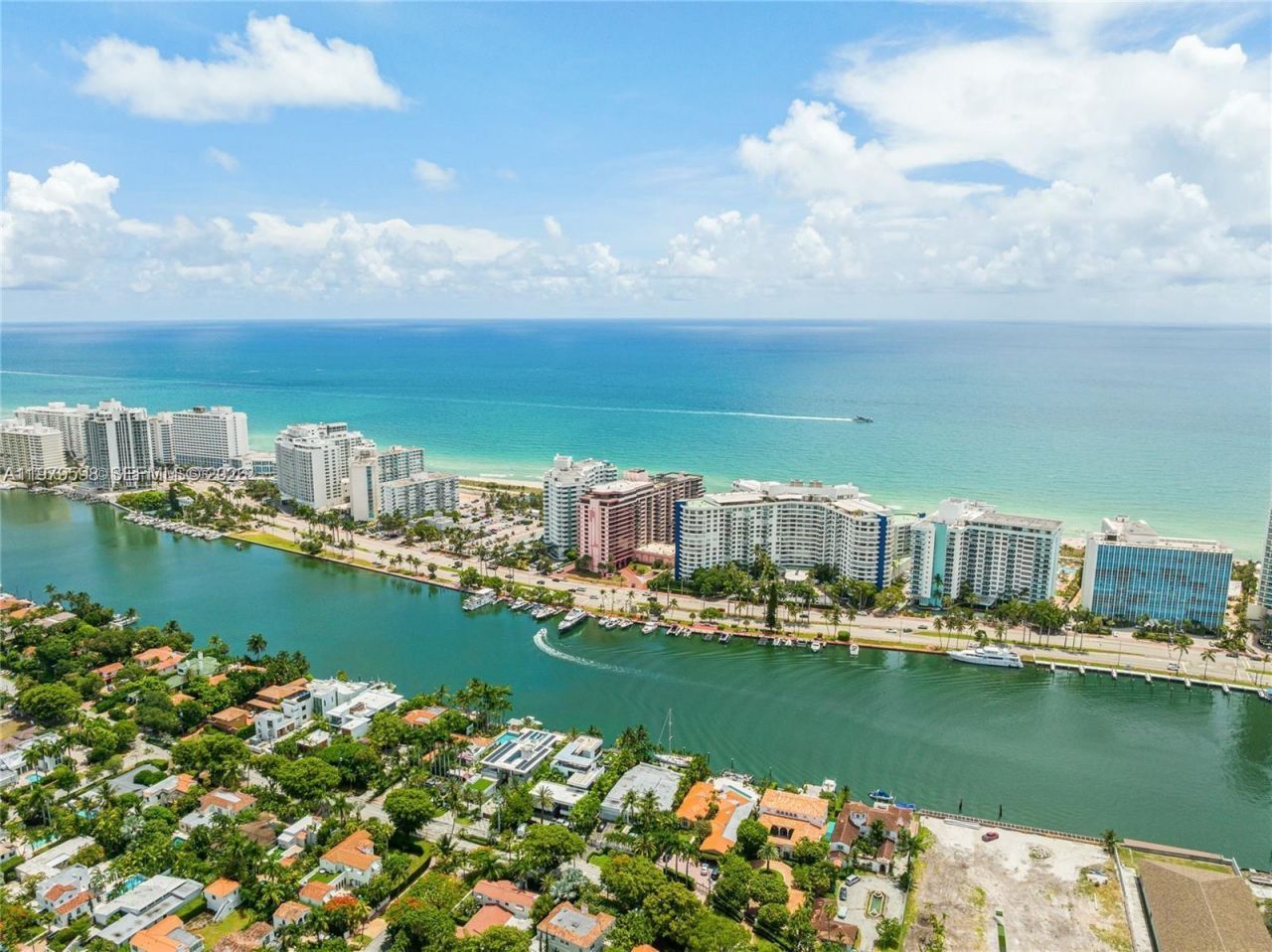 5225 Collins Ave , Unit 1214, Miami Beach, FL 33140 Photo