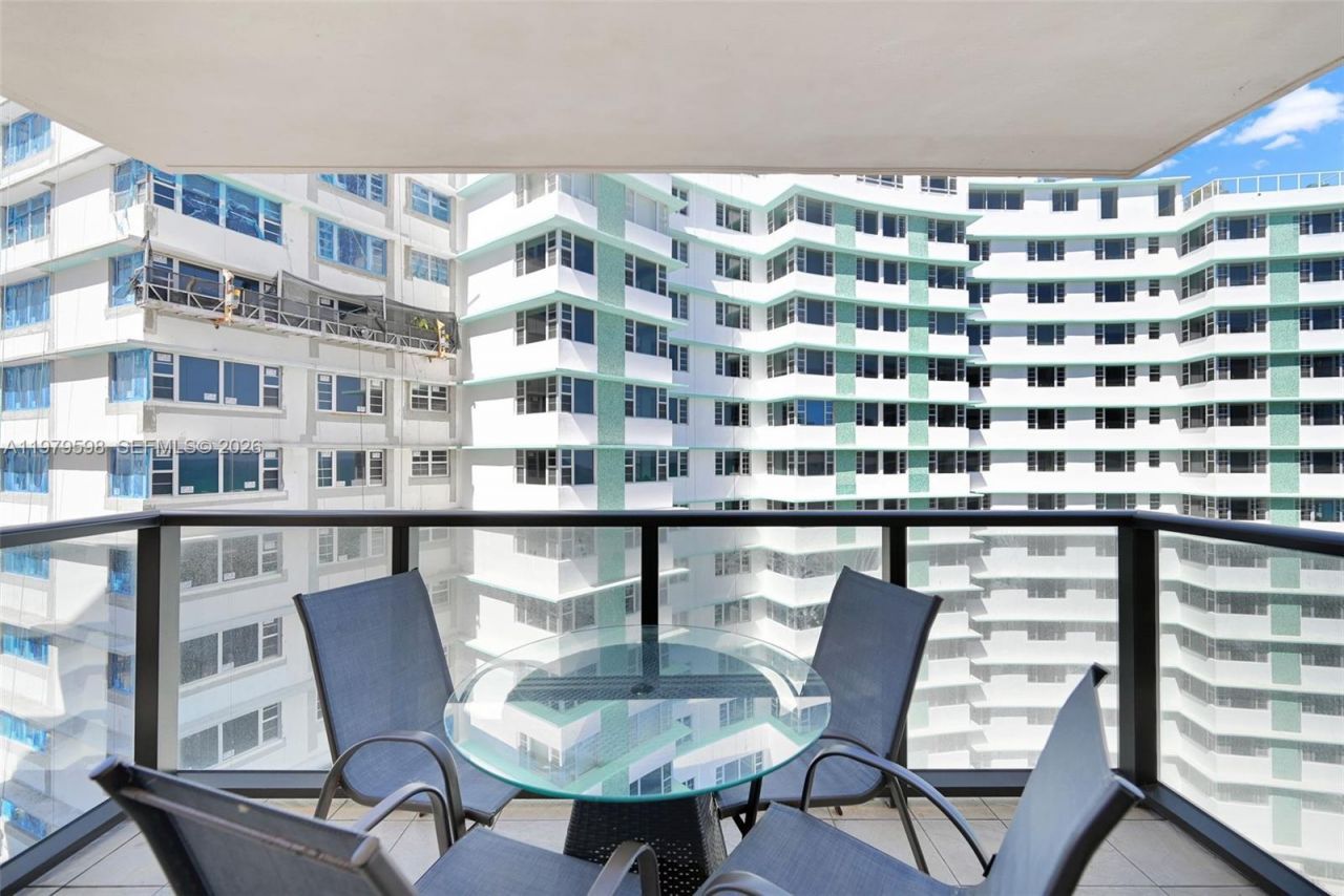 5225 Collins Ave, Unit 1214, Miami Beach, FL 33140 Photo