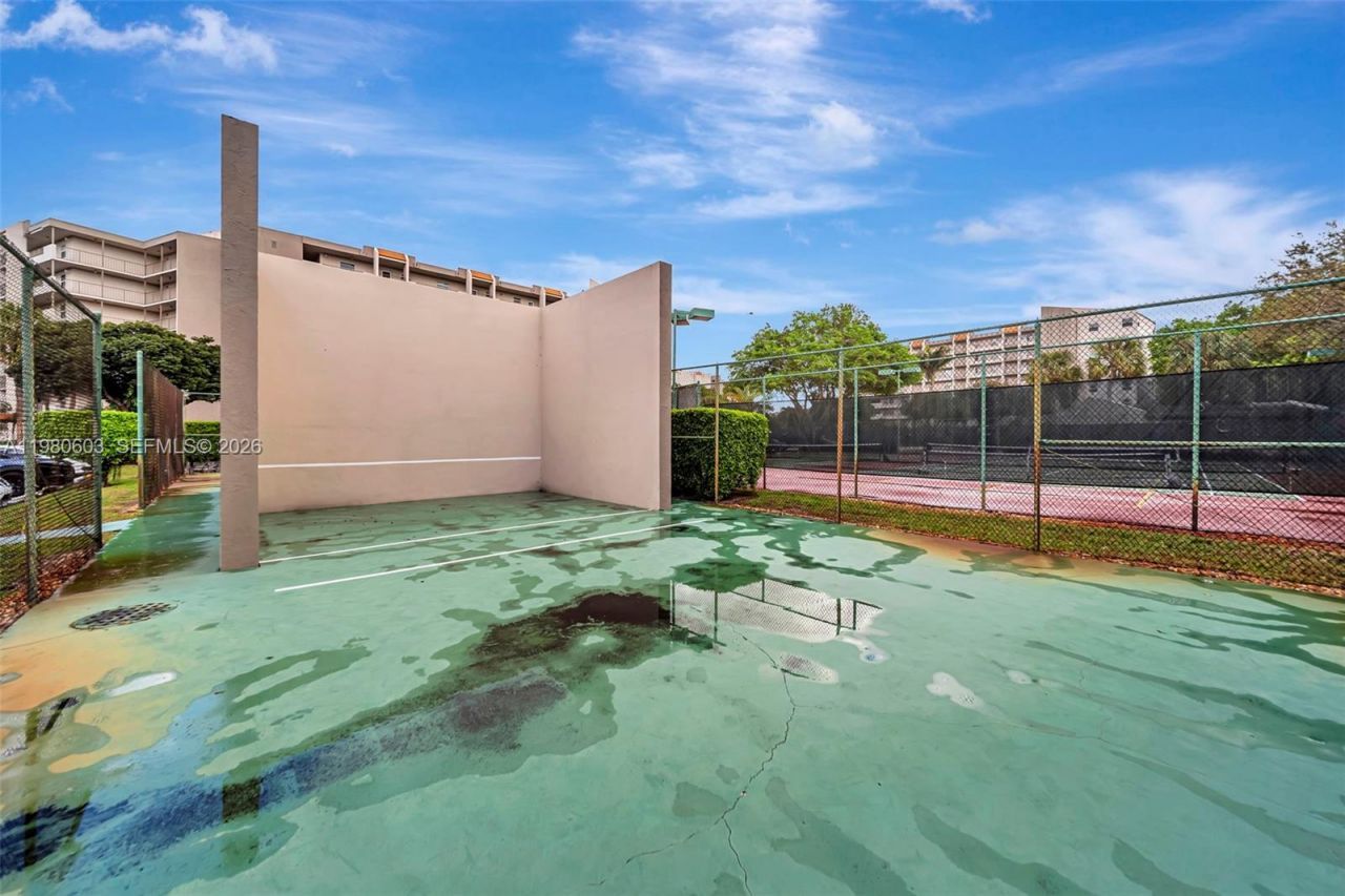 3940 Inverrary Blvd, Unit 303-A, Lauderhill, FL 33319 Photo