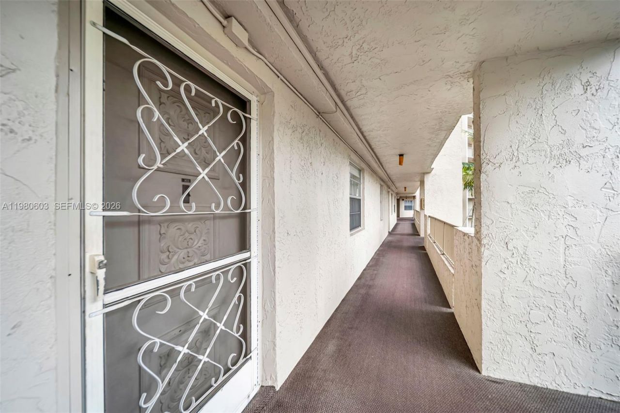 3940 Inverrary Blvd, Unit 303-A, Lauderhill, FL 33319 Photo