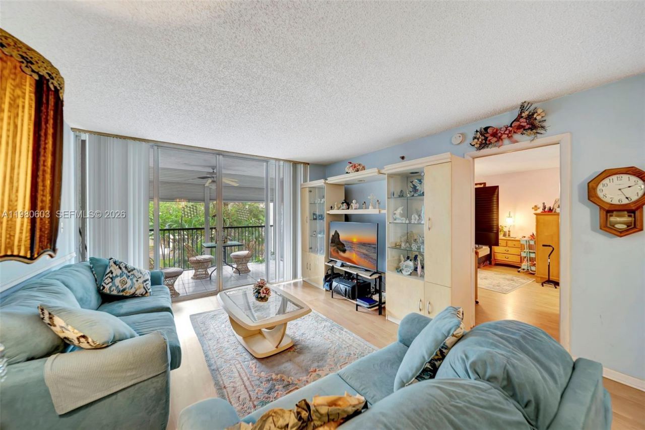 3940 Inverrary Blvd, Unit 303-A, Lauderhill, FL 33319 Photo