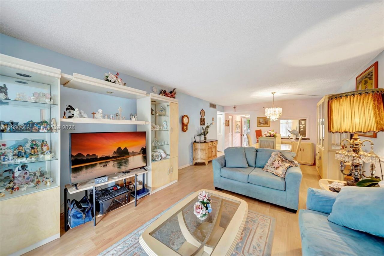 3940 Inverrary Blvd , Unit 303-A, Lauderhill, FL 33319 Photo