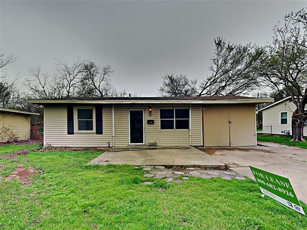 2815 Ash Park Drive , Richland Hills, TX 76118