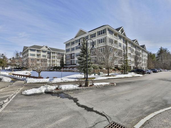 10 Braemoor Woods Road, Unit 401, Salem, NH 03079