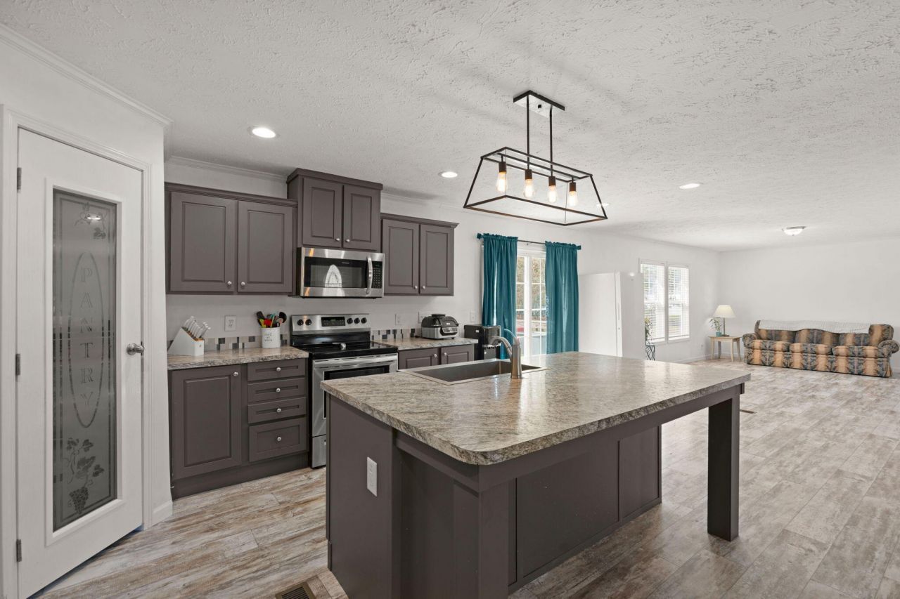 217 Rolling Hills Trail Photo 10