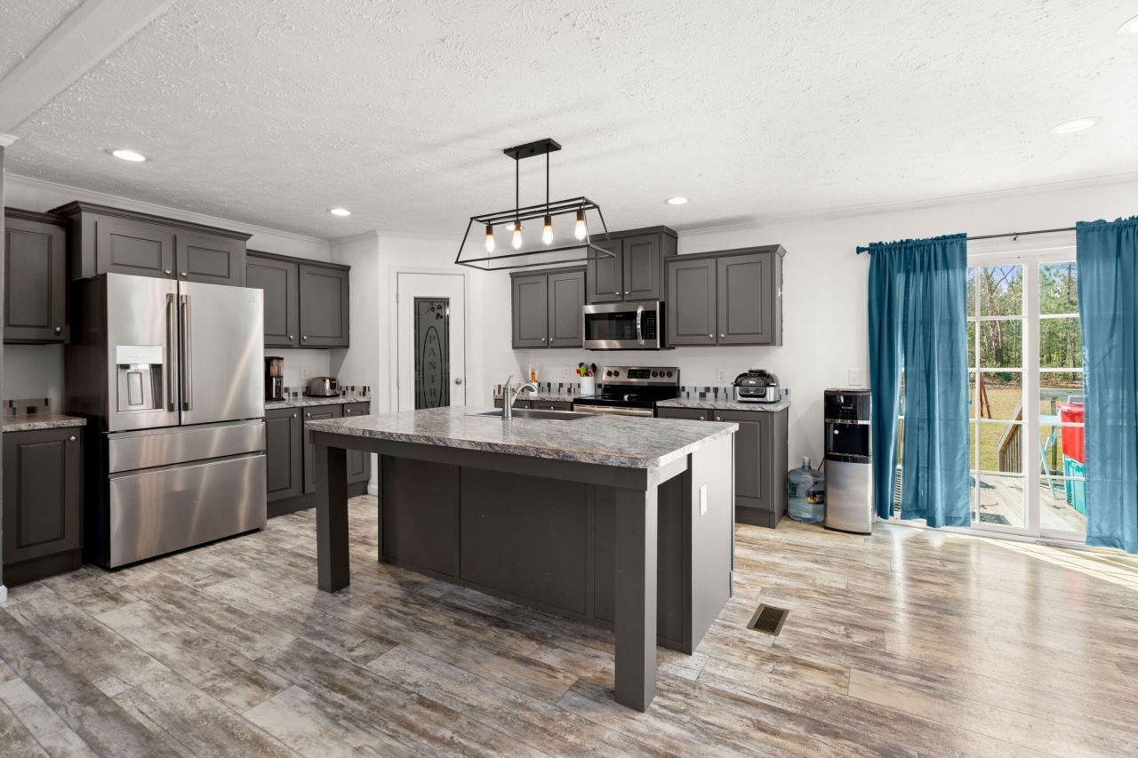 217 Rolling Hills Trail Photo 6