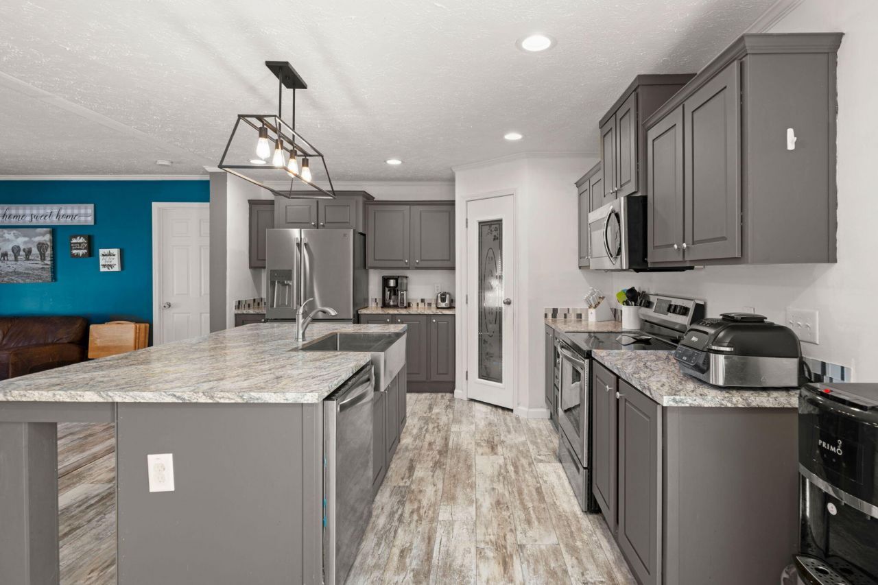 217 Rolling Hills Trail Photo 8