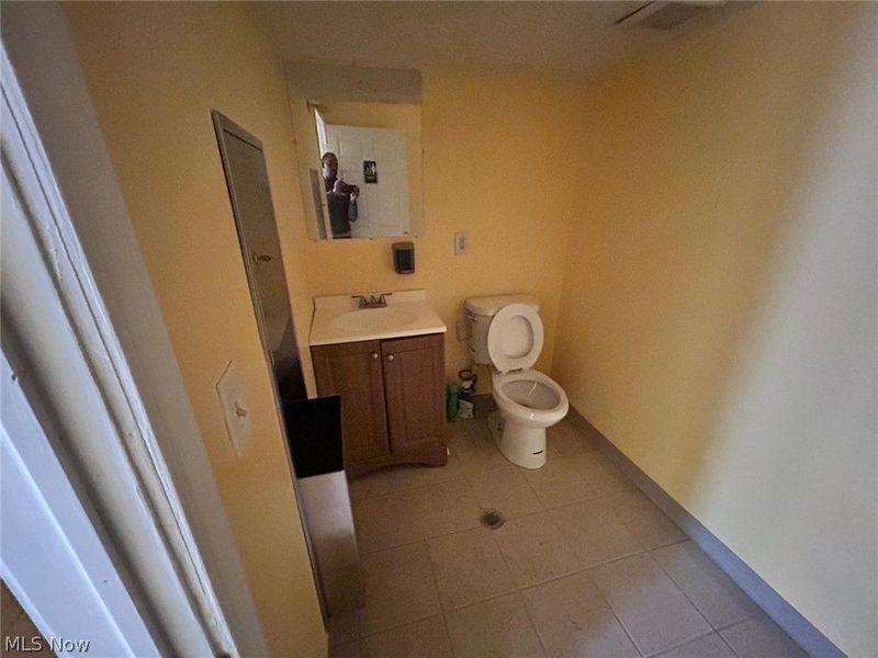 669 E 185th Street E, Euclid, OH 44119 Photo 13